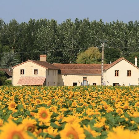 Loire Escapes Hotel Berrie ภายนอก รูปภาพ