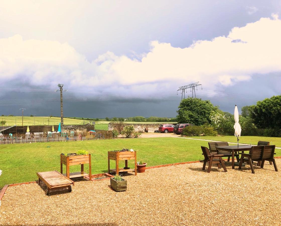 Loire Escapes Hotel Berrie ภายนอก รูปภาพ