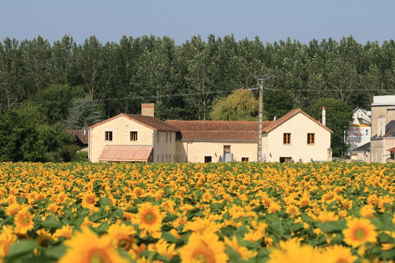 Loire Escapes Hotel Berrie ภายนอก รูปภาพ