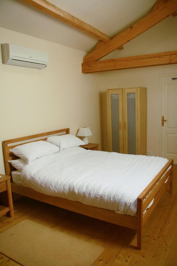 Loire Escapes Hotel Berrie ภายนอก รูปภาพ